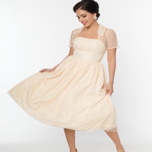 NEW Unique Vintage Peach Clip Dot Libby Swing Dress Green Polka Dot - Picture 2 of 4